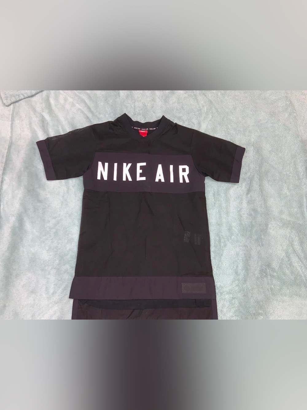 Nike Air Womens XS Black Athletic Top Short Sleeve Logo Sport Tee